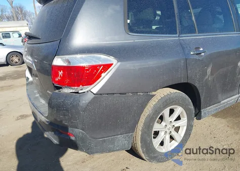 2011 Toyota Highlander Base V6 from USA, damaged, VIN 5TDBK3EH8BS057968